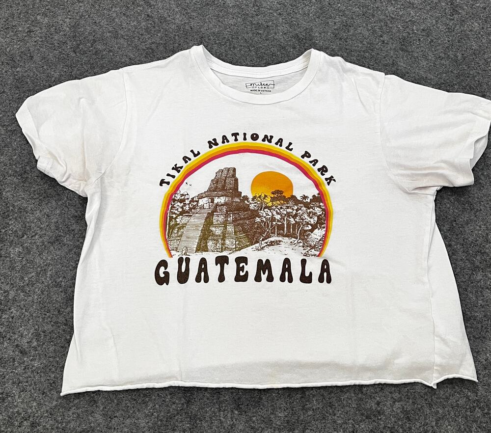 Miken Flow Cropped Guatemala Tshirt size L Pre-Owned in fair condition